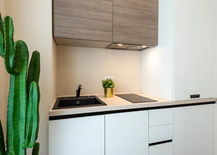 Lägenhet Duomo B - Cozy Two Bedrooms & Bathroom Milano