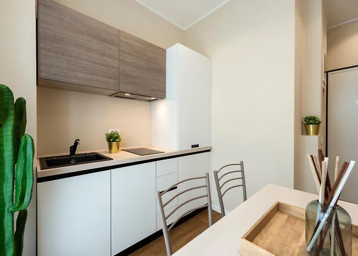 Lägenhet Duomo B - Cozy Two Bedrooms & Bathroom