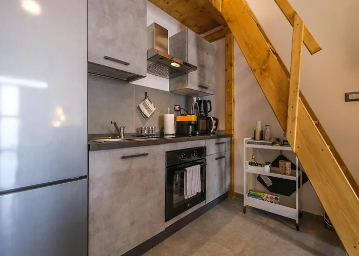 Modern Loft - 2 Min Metro M1, 15 Min Duomo * Milão