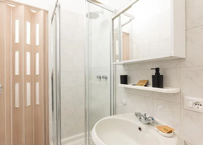Cozy Retreat With Laundry & Smart Tv Milano
