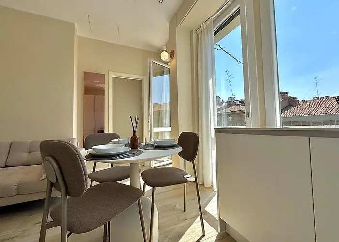 - Corso Garibaldi - * Mailand