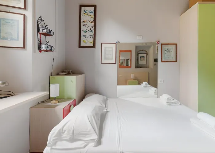 Guesthost - Mm2 Sant'agostino Apartment Milan