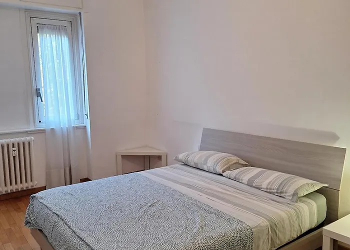 Modern Flat In The Design District *