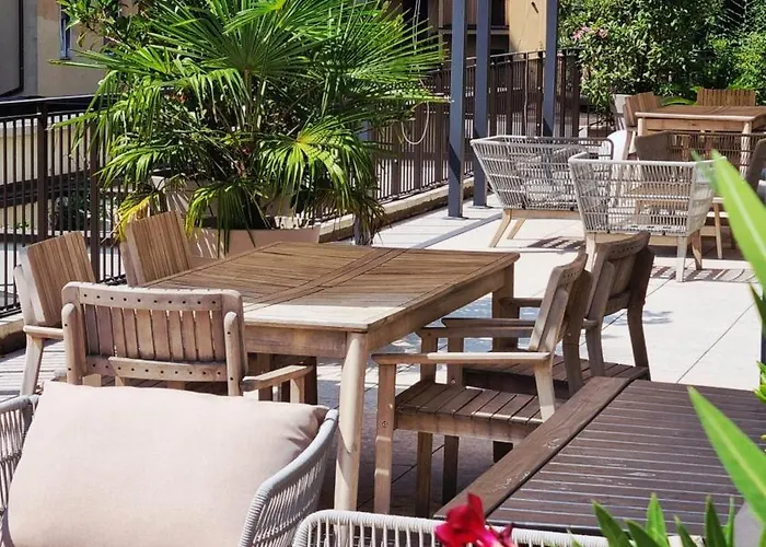 公寓 Vytalea - Trilocale Moderno Con Patio E Doppi Servizi, Vicino M4 - Modern 2-bedroom With Patio & Two Bathrooms, Near Metro M4 米兰