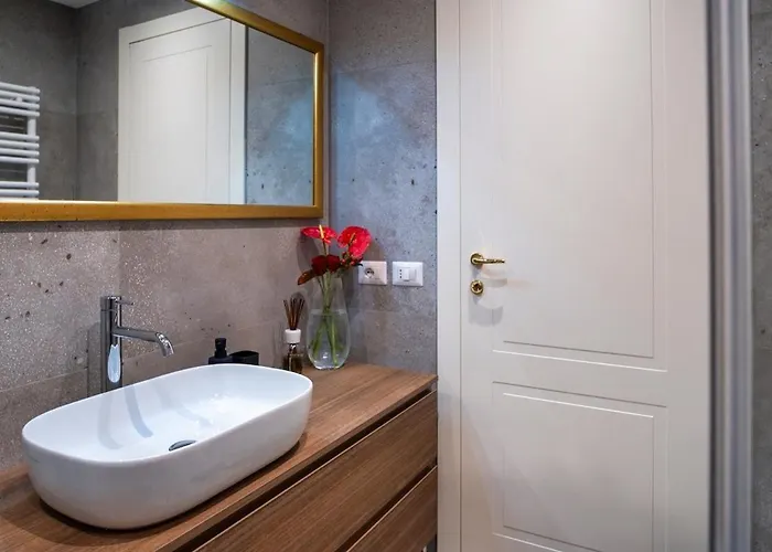 5 Min Citylife District Exclusive Flat