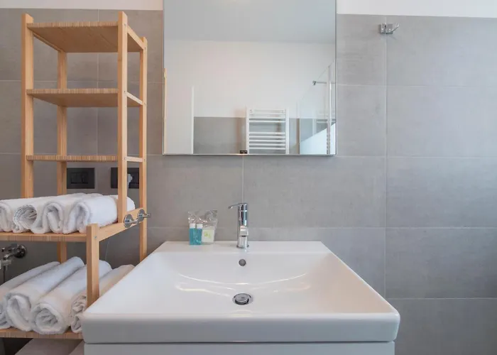 Comfortable Two-room For Rho Fiera Apartment Milan
