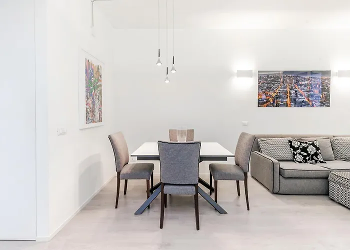 Just Urban - 2br 2 Bathrooms With Balconies -city Life & M5 Апартаменты