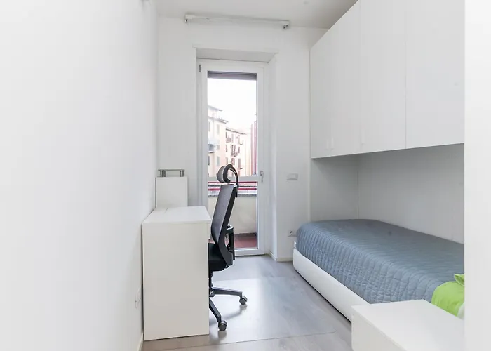 Апартаменты Just Urban - 2br 2 Bathrooms With Balconies -city Life & M5 Милан