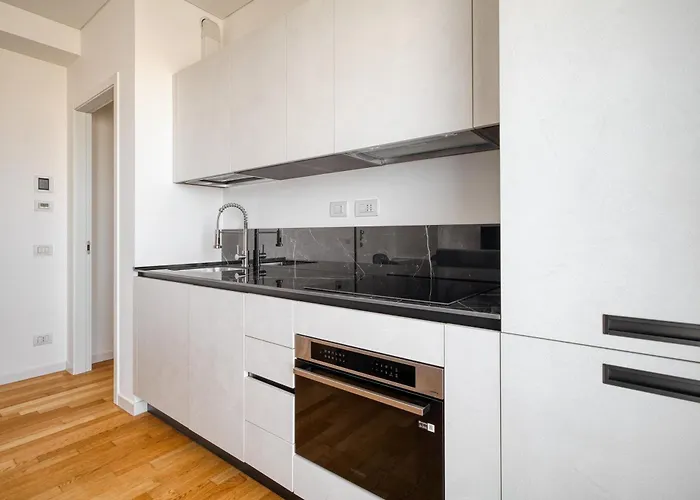 Giaxtower Gym & Pool Skyline View شقة