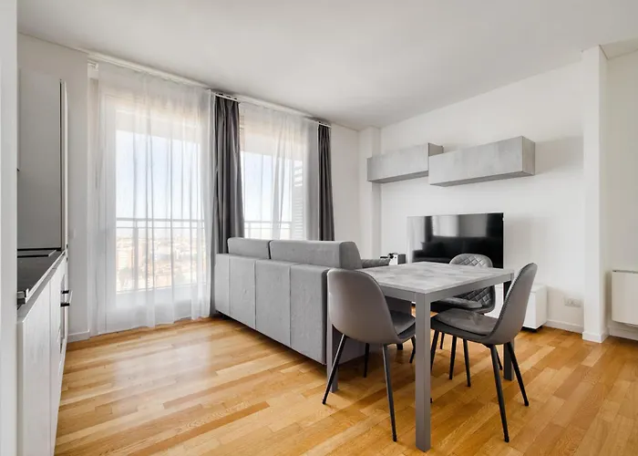 Giaxtower Gym & Pool Skyline View شقة *