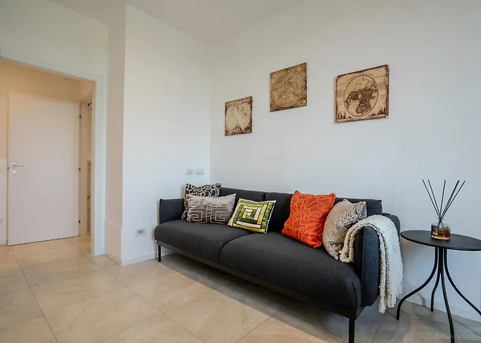 Italianflat - Urban Retreat Apartment *