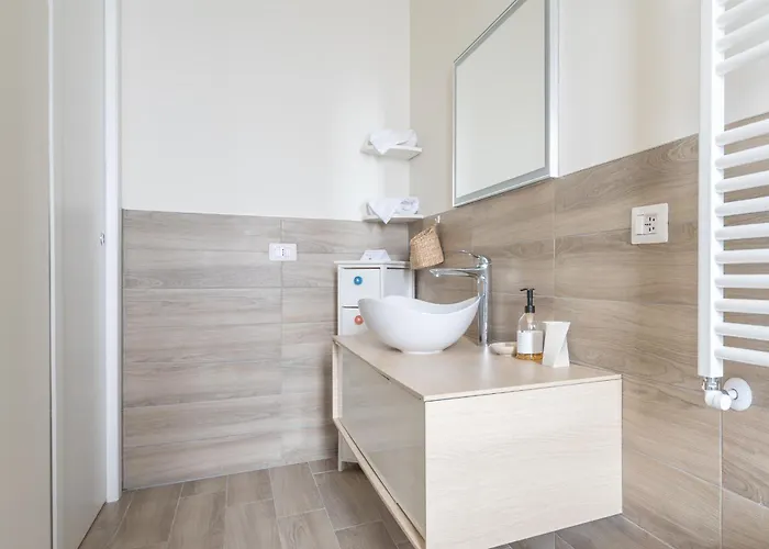 아파트 Stylish Porta Romana With Terrace *