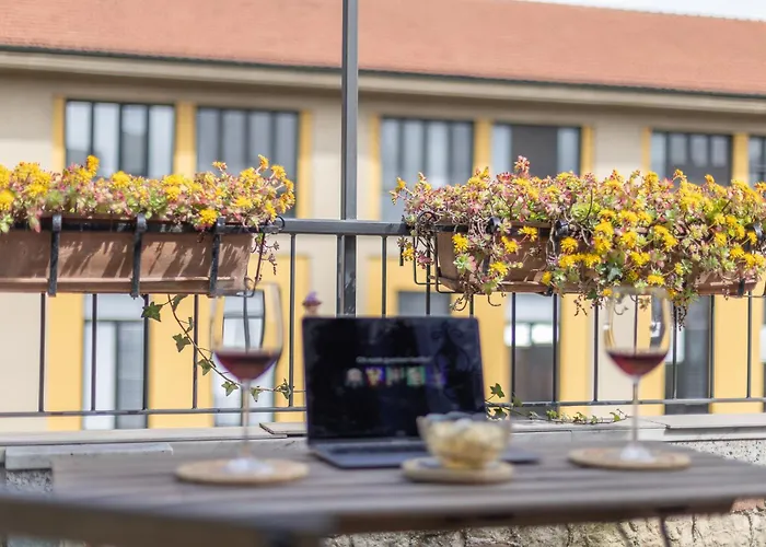 아파트 Stylish Porta Romana With Terrace 밀라노