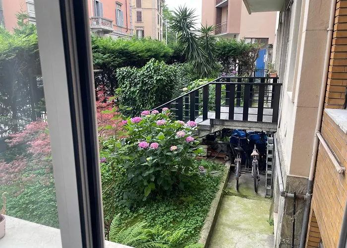 Entire Private 12 Minutes From Duomo Lägenhet Milano