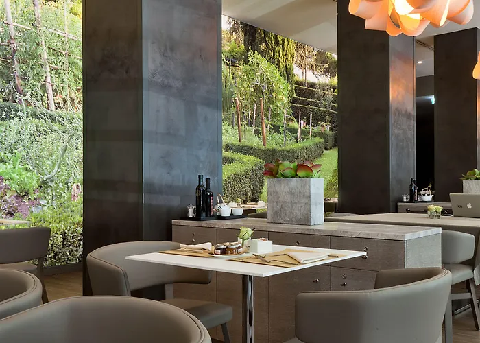 Starhotels Echo Отель