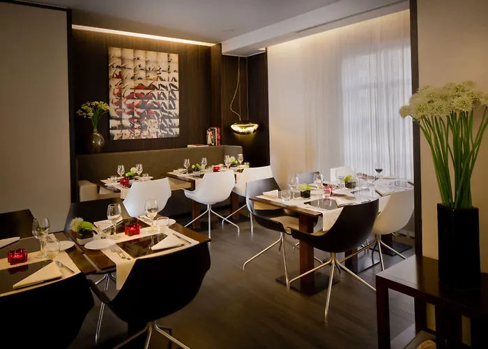 Hotell Starhotels Tourist