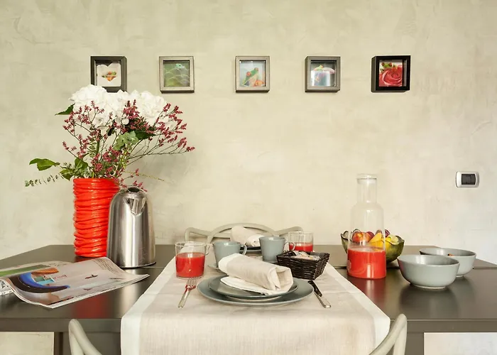 San Babila Lägenhet