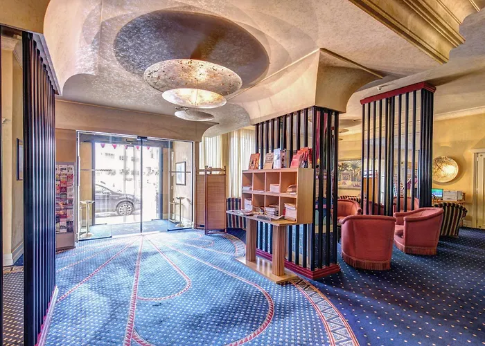 Отель Auriga 4*