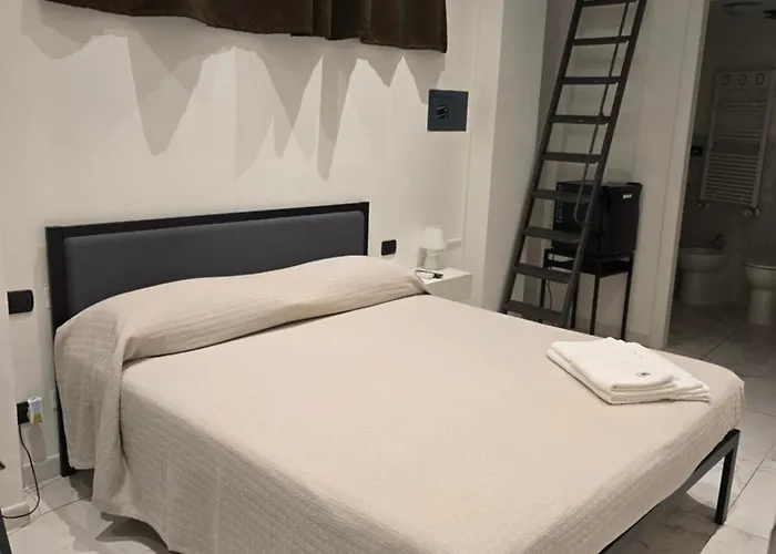 Jolly בית הארחה