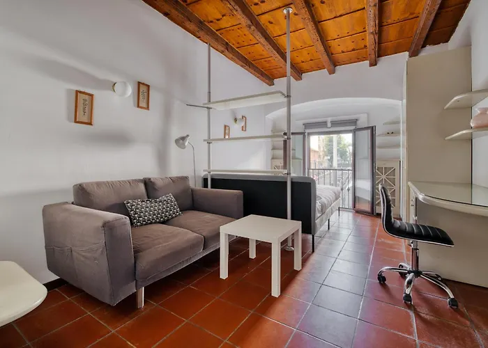 Hostmate - - Savona - Solari * Milaan