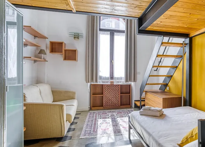 דירה Loft Maderno - Elegant Space 20 Mins From Duomo With One Bedroom For 4 People