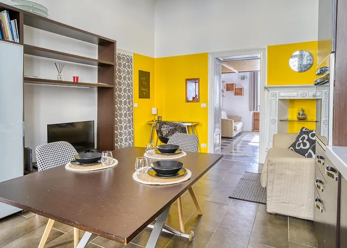 Loft Maderno - Elegant Space 20 Mins From Duomo With One Bedroom For 4 People דירה מילאנו