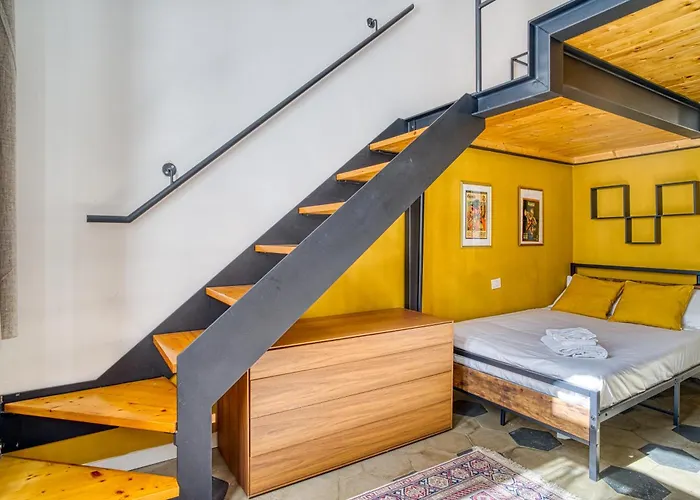 Loft Maderno - Elegant Space 20 Mins From Duomo With One Bedroom For 4 People דירה *