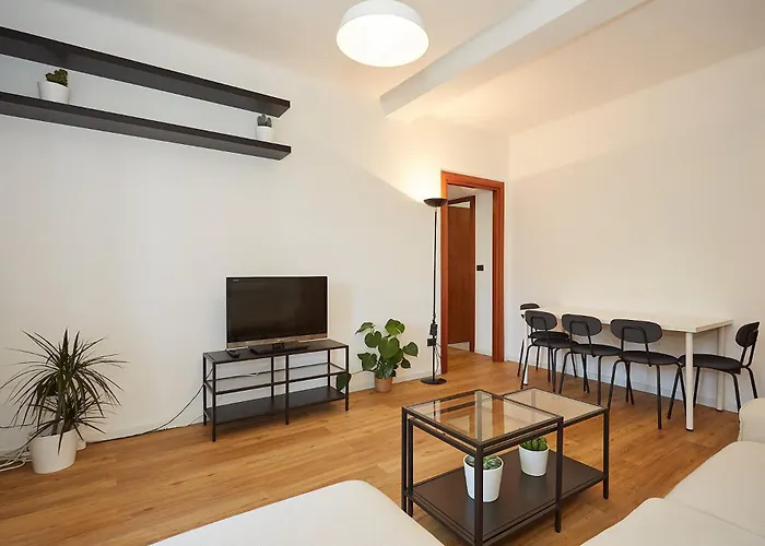 Appartement Family Friendly & Spacious W Balcony Metro