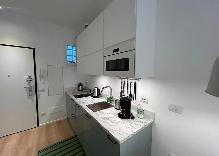 Emotion 716 E Sei A Casa! *