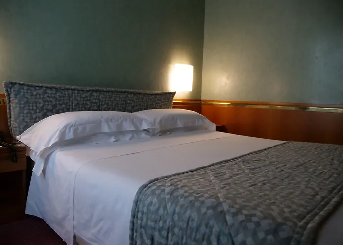 Michelangelo Hotel 4*