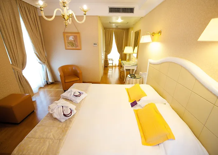 Отель Mercure Centro