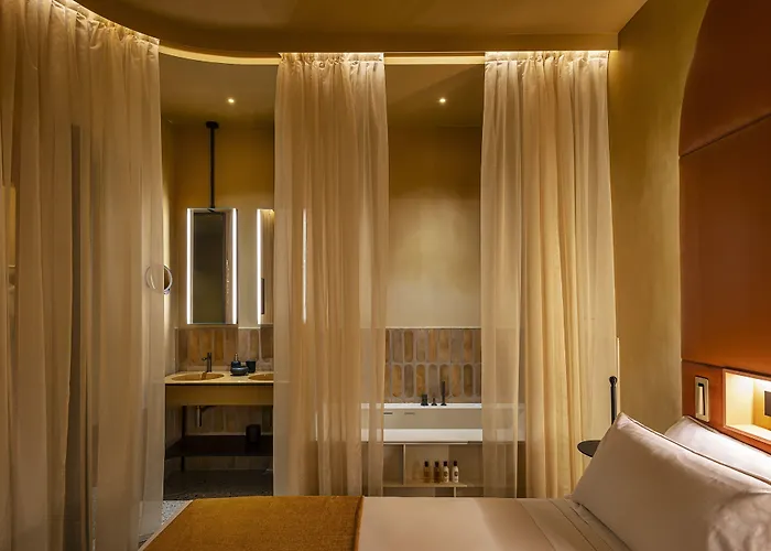 Hotell Enterprise Design & Boutique 4*