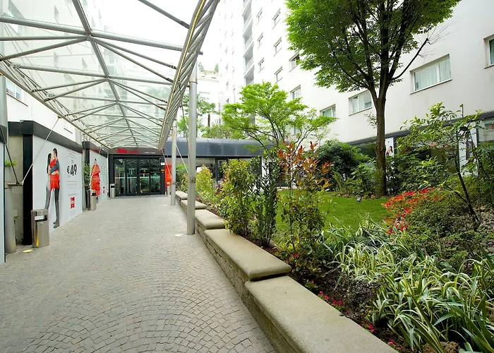 Ibis Centro 3* Milan