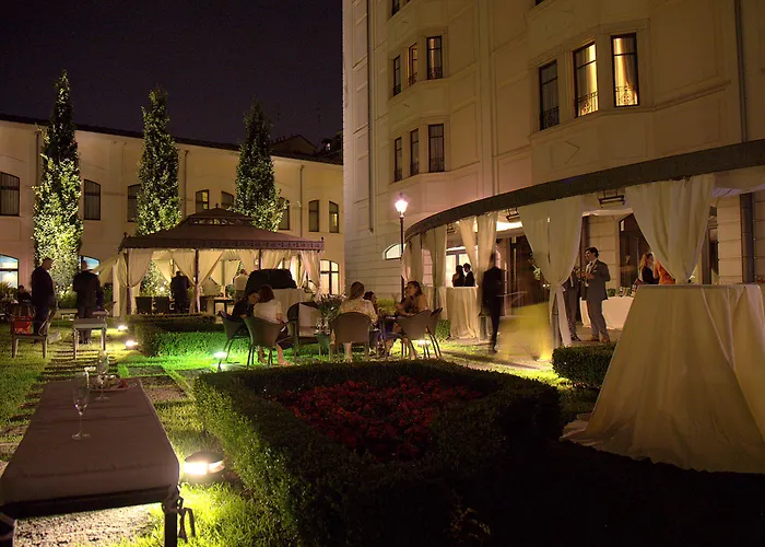 Szálloda Grand Visconti Palace Milánó