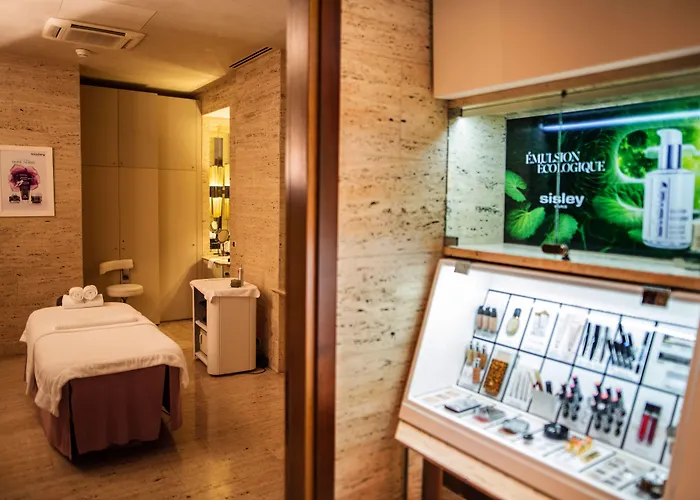 Park Hyatt 5*