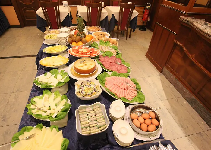 Mokinba King Hotel 4*