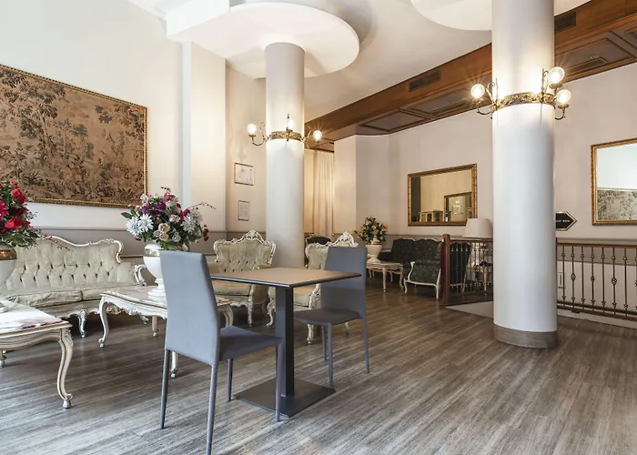 Hotel Mokinba King 4*