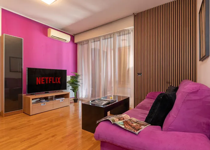 아파트 Private Terrace & 2 Bedrooms Near Bosco Verticale *