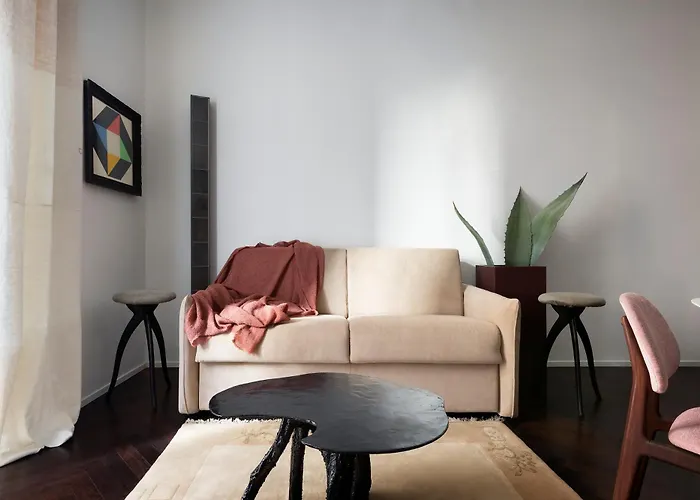 Nolo Eleganza Con Balcone E Design