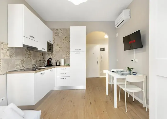Modern With Wi-fi & Ac 15 Min To Duomo Milano