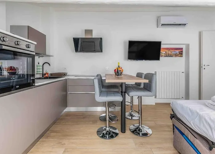 Appartamento Heated Hydromassage Pool Station1' View Milano