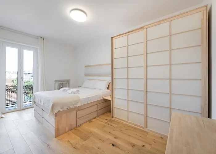 Lejlighed Easylife - - Sammartini 35 - *