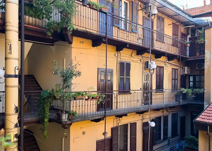 Appartement Cozy Near The Arch Of Peace Milan