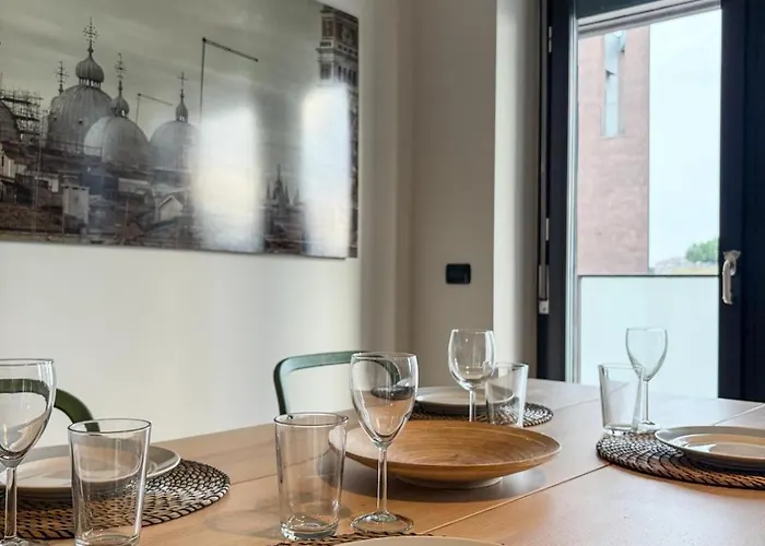 Large With Terrace Apartment Milan