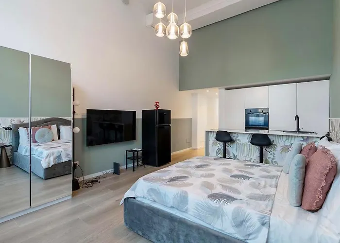 Luxurious Designer - Station *