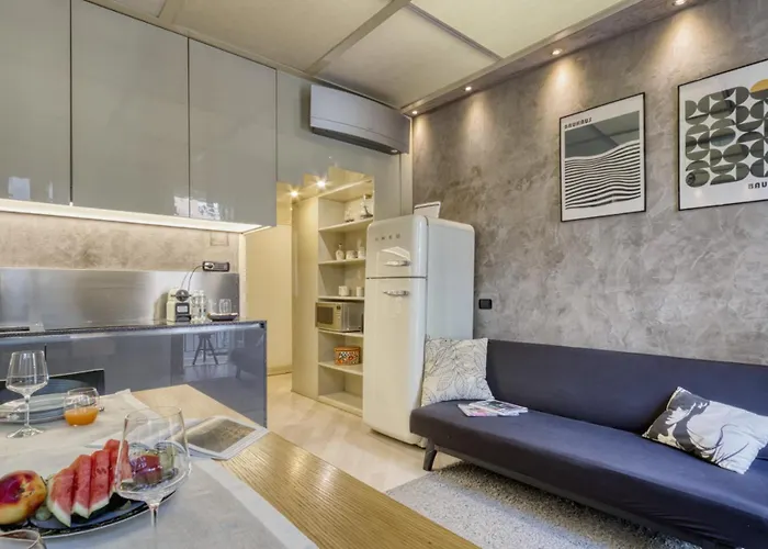 Cerva - Cozy 1 Bedroom With Balcony In San Babila By Rentopolis Daire