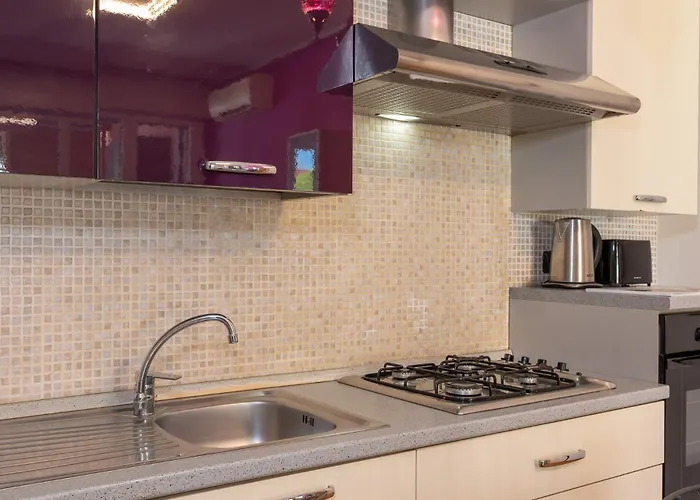 Private Terrace & 2 Bedrooms Near Bosco Verticale 아파트 *
