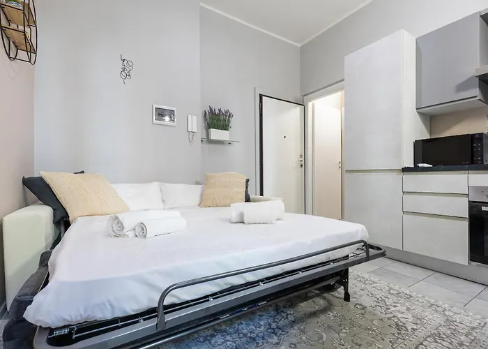 Stunning In Bovisa Apartament *
