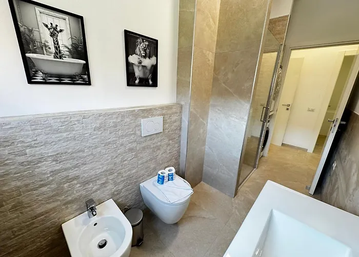 Kibilu - Via Sem Benelli * ミラノ