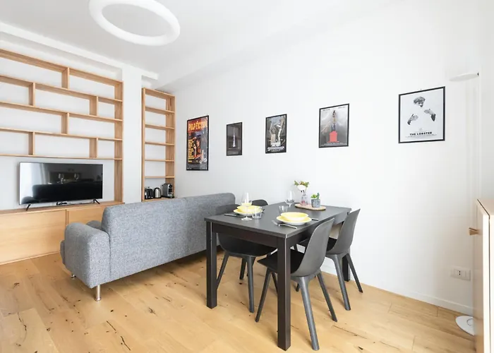Lejlighed Easylife - - Sammartini 35 -